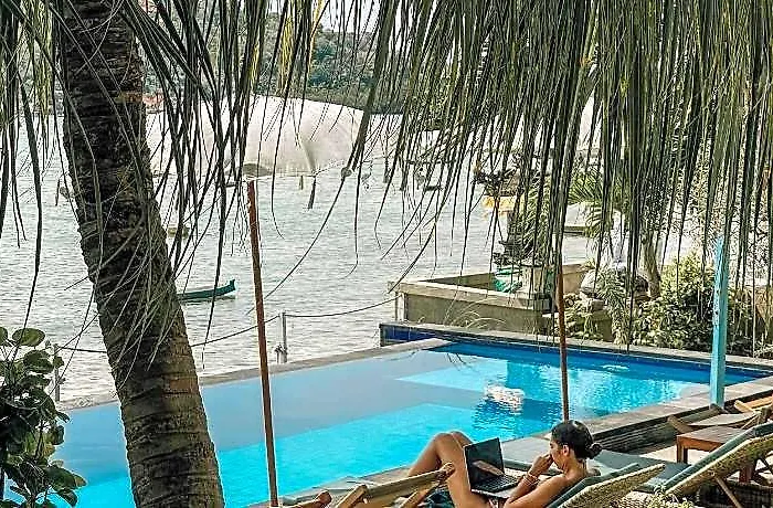 Hotel Aurora View