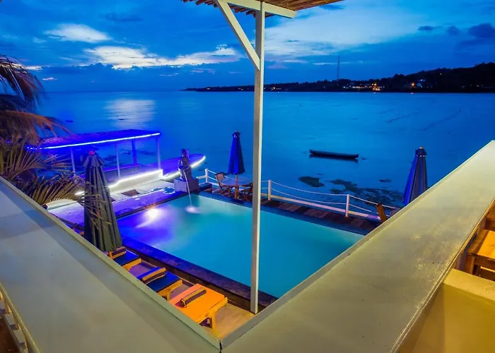 Aurora View 3*